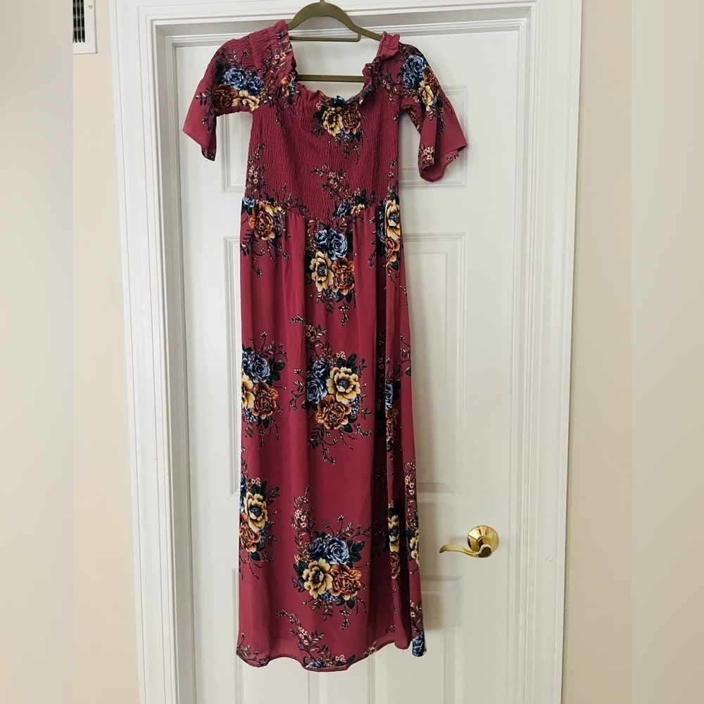 Super cute off the shoulder flowy maxi size PXL - Picture 1 of 5